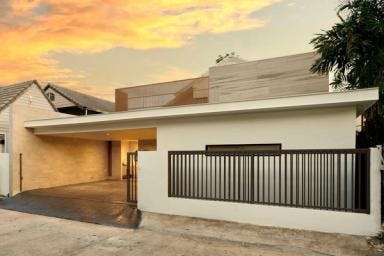 Modern 4 Bedroom Pool Villa in Hang Dong