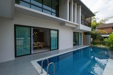 4 Bedroom Pool Villa in Wang Tan Hang Dong