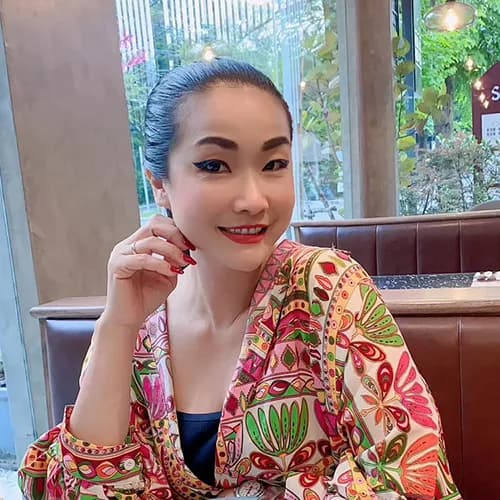 Zoe, Property Consultant